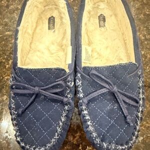 Talbots Blue Quilted Moccasin Slippers